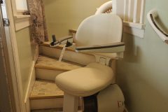 Flow X curved stair lift installed in Milwaukee, WI